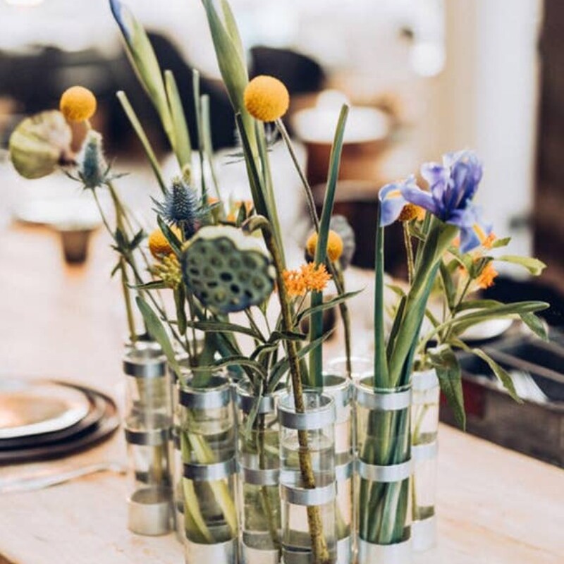 Ts&eacute; Ts&eacute; Associ&eacute;es Avril Vase Classic modular glass vase