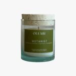 Botanist scented candle by Olfair in a clear glass with cork lid, aromatic sage and cedarwood fragrance handmade in Zürich