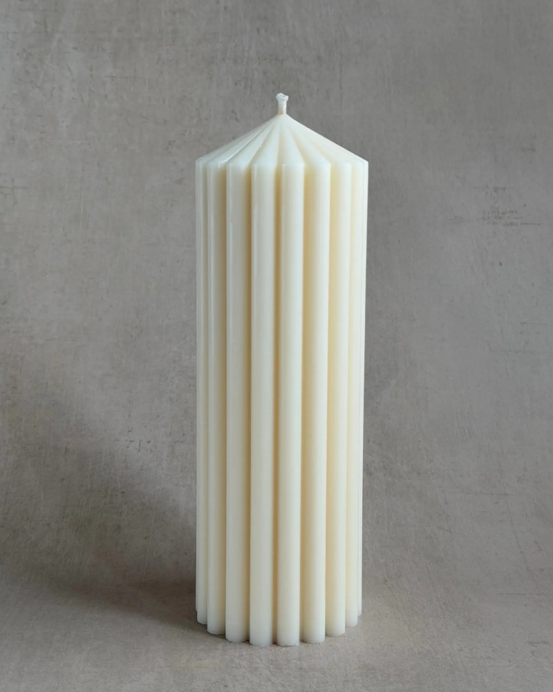Nordic Maxi cylinder candle by Olfair with bold ribbed texture, handmade in Zürich from natural olive wax