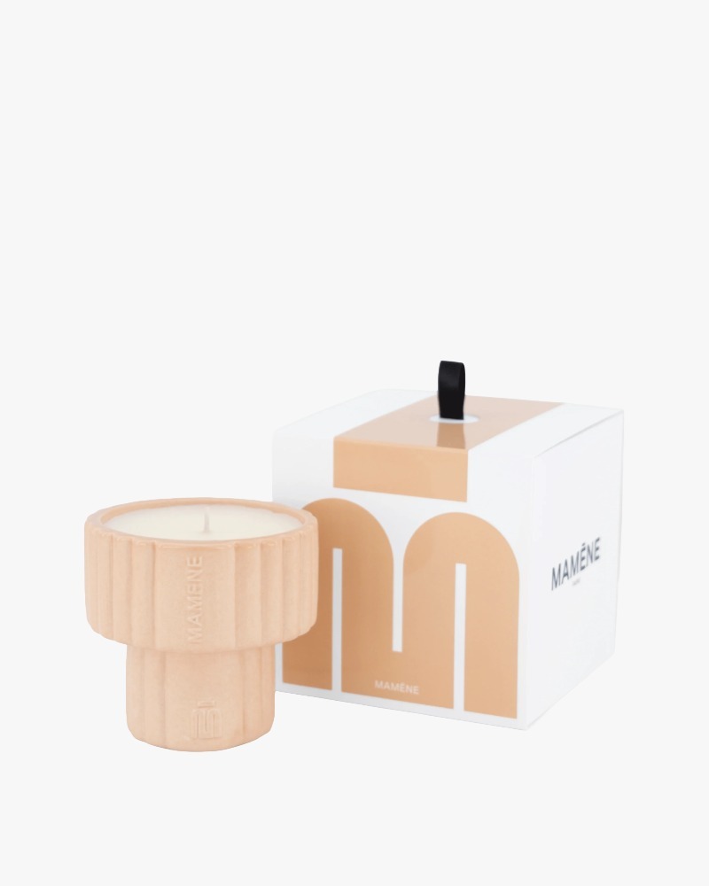 Mamène Podium scented candle size S in nude faience, fragrance Simone, amber and spicy